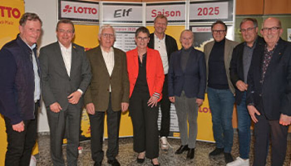 Gruppenfoto Verantwortliche Lotto Elf