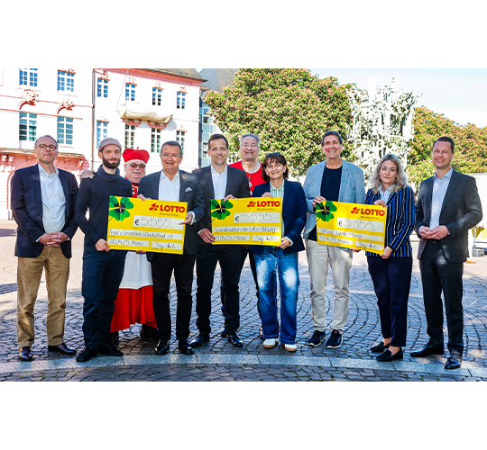 Scheckübergabe